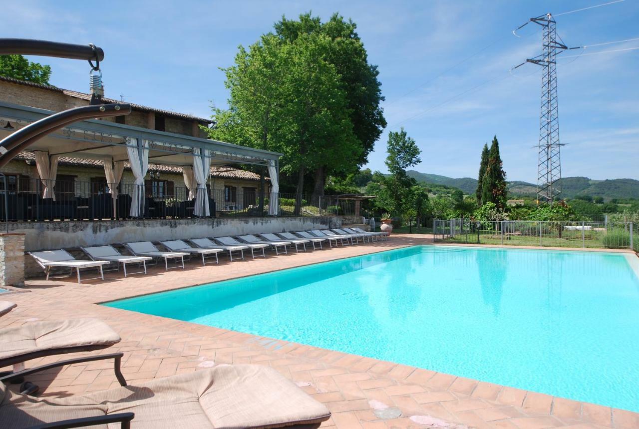 Spoleto By The Pool Pensionat Exteriör bild